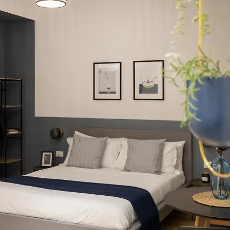 Chic Studio: Historic Elegance Triest