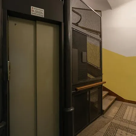 Apartament Chic Studio: Historic Elegance *