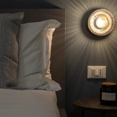 Chic Studio: Historic Elegance Apartament *